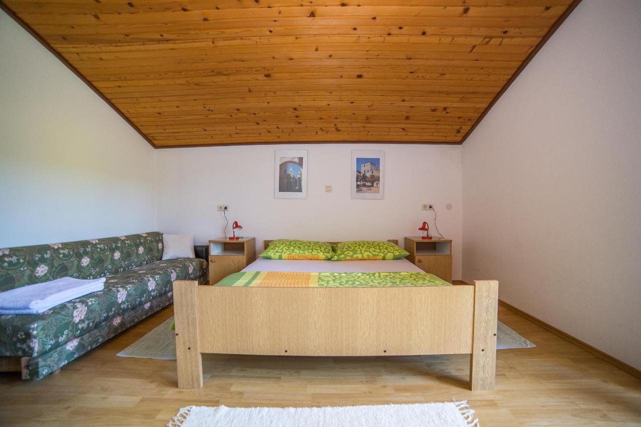 Apartments Pahljina Palit Dış mekan fotoğraf