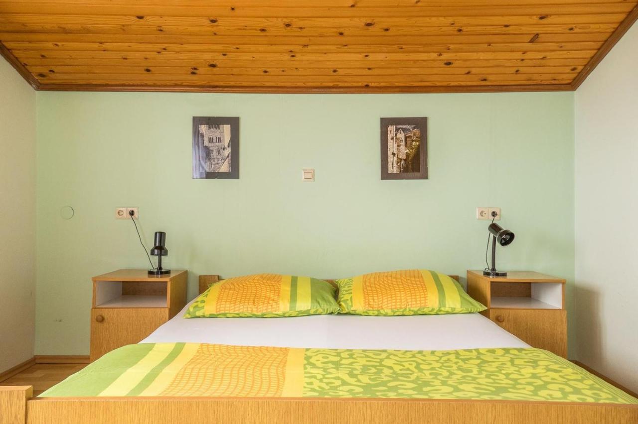 Apartments Pahljina Palit Dış mekan fotoğraf
