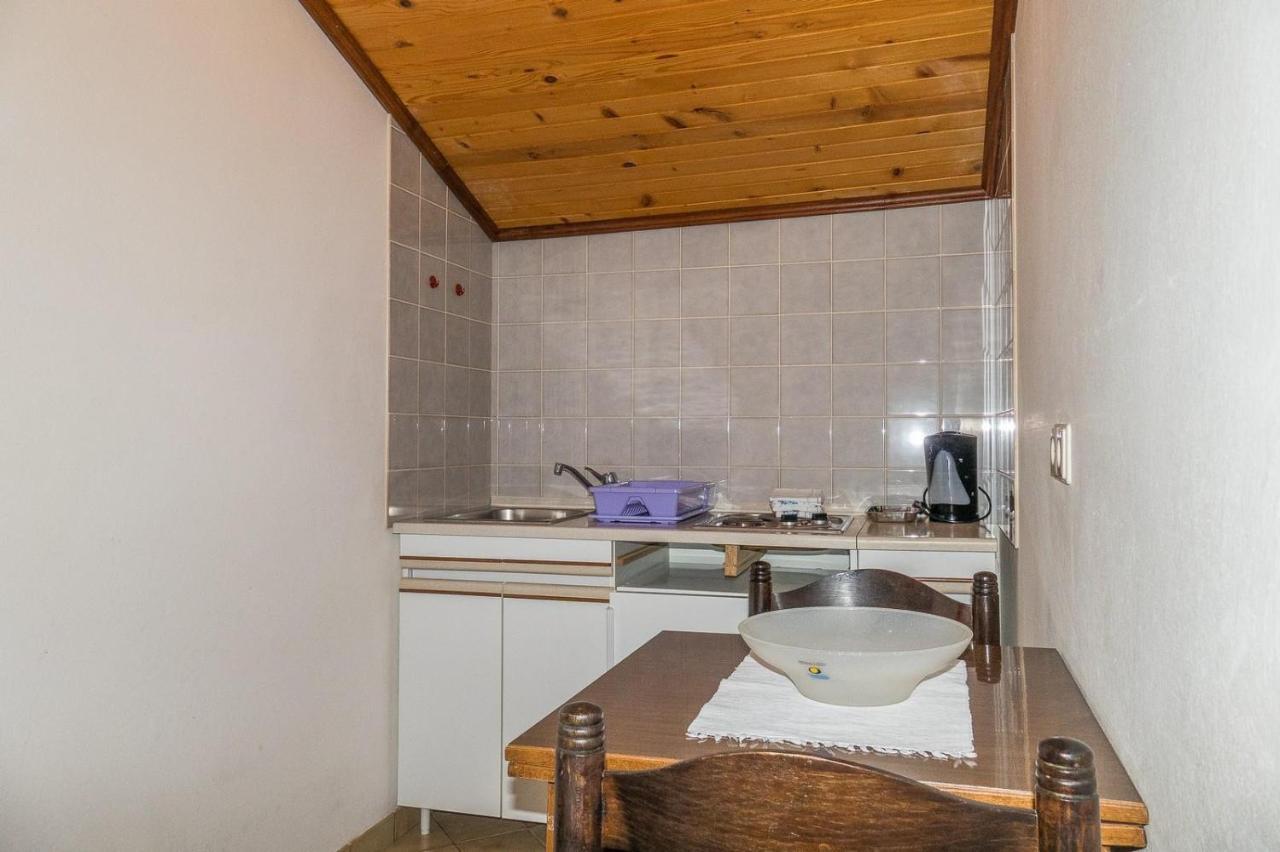 Apartments Pahljina Palit Dış mekan fotoğraf