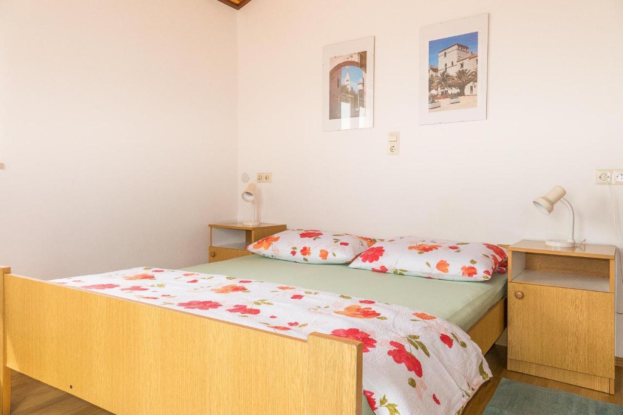 Apartments Pahljina Palit Dış mekan fotoğraf